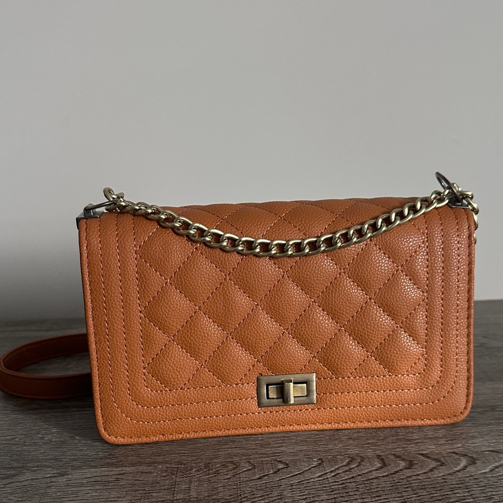 Quilted Leather Chain Shoulder Bag - Orange